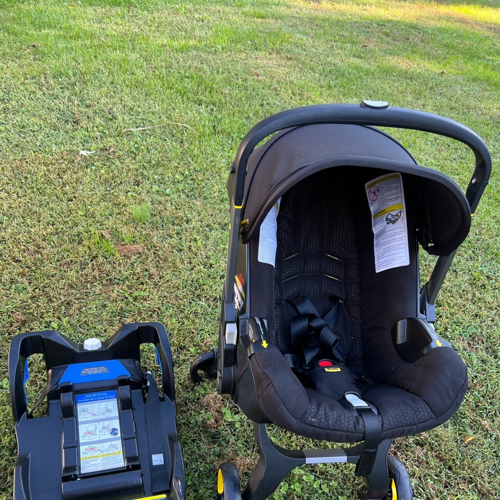 Doona stroller excellent condition!